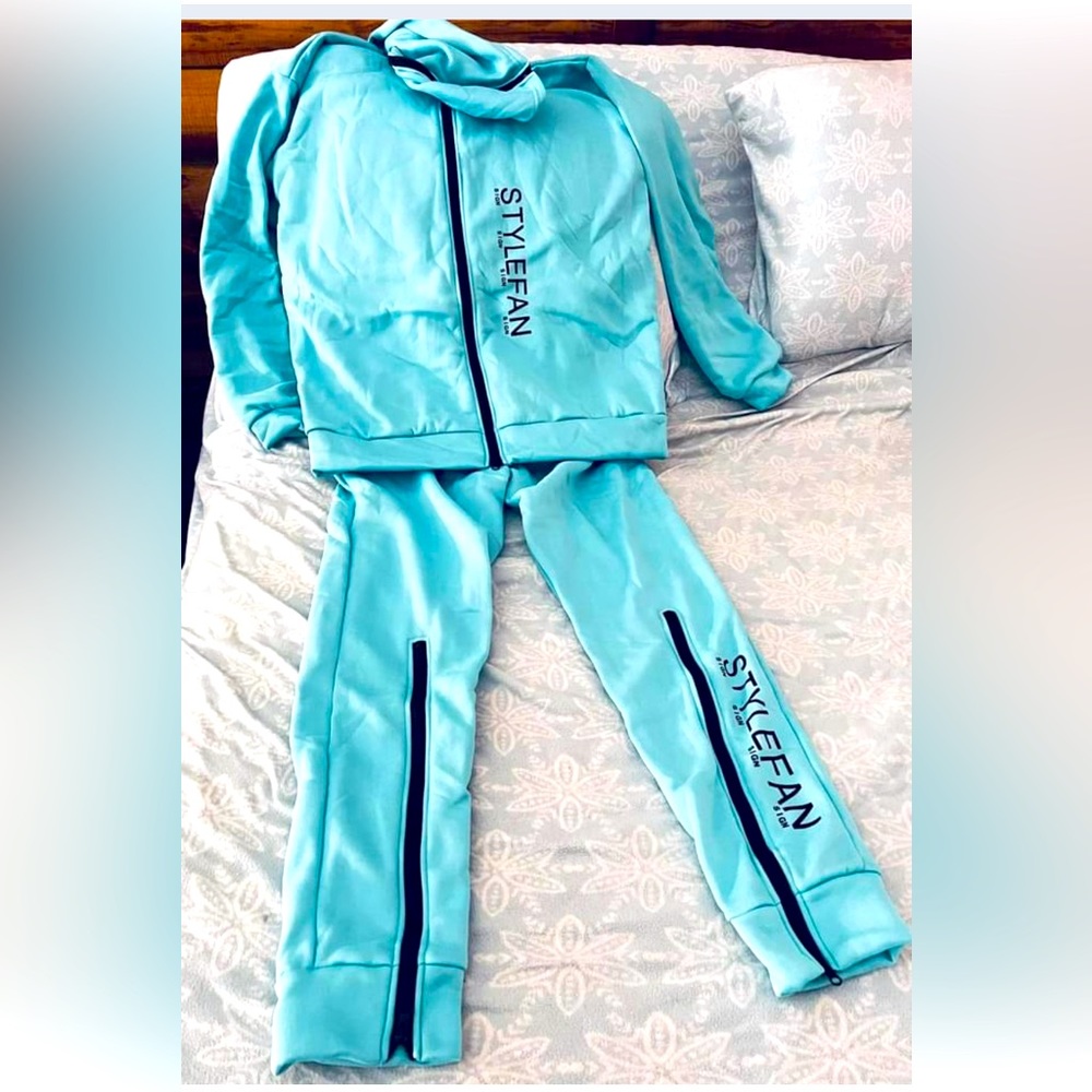 Jogging suit, sweatpants, and top